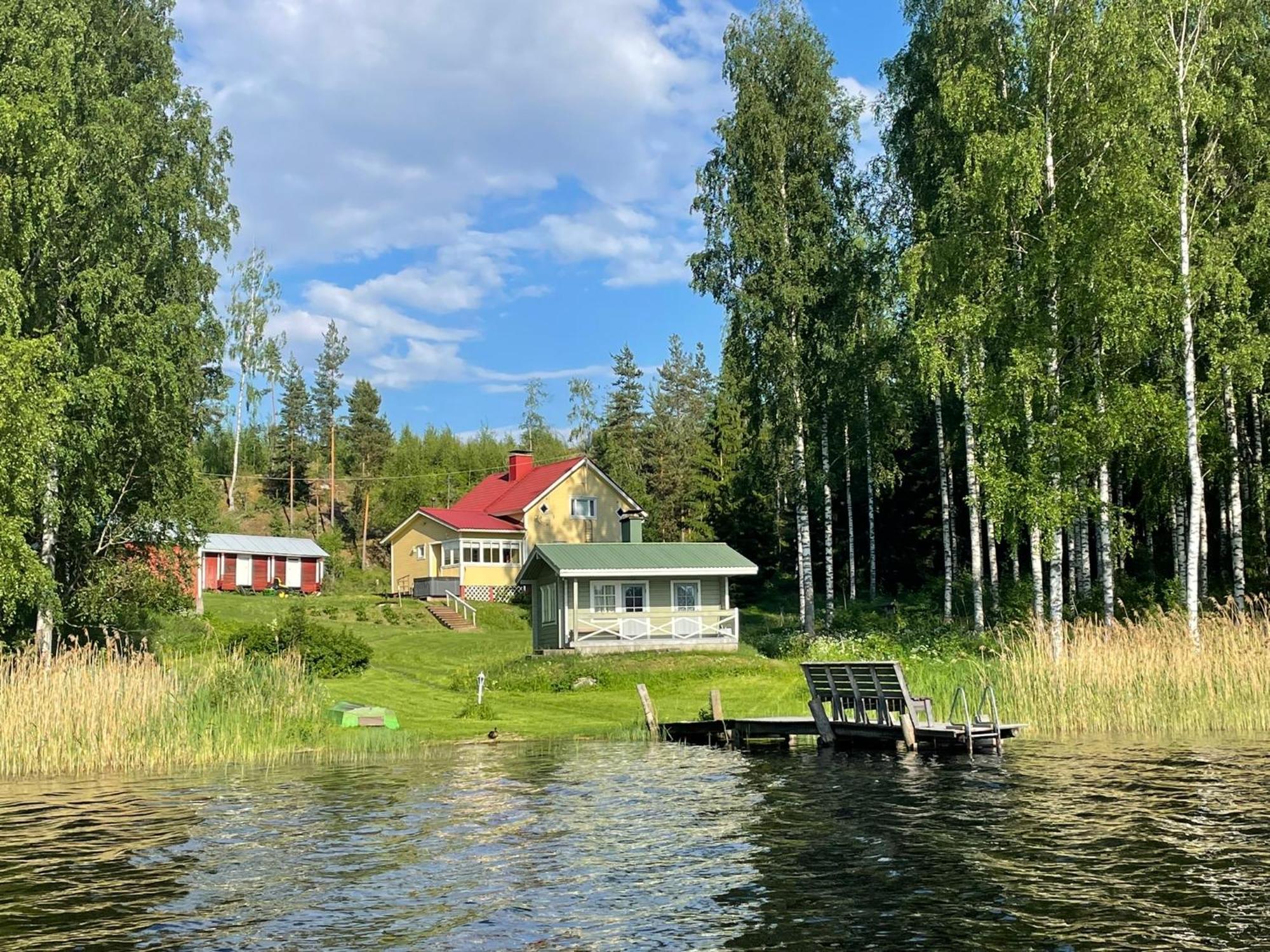 Jacuzzi Niemelae Villa Melkoniemi Buitenkant foto